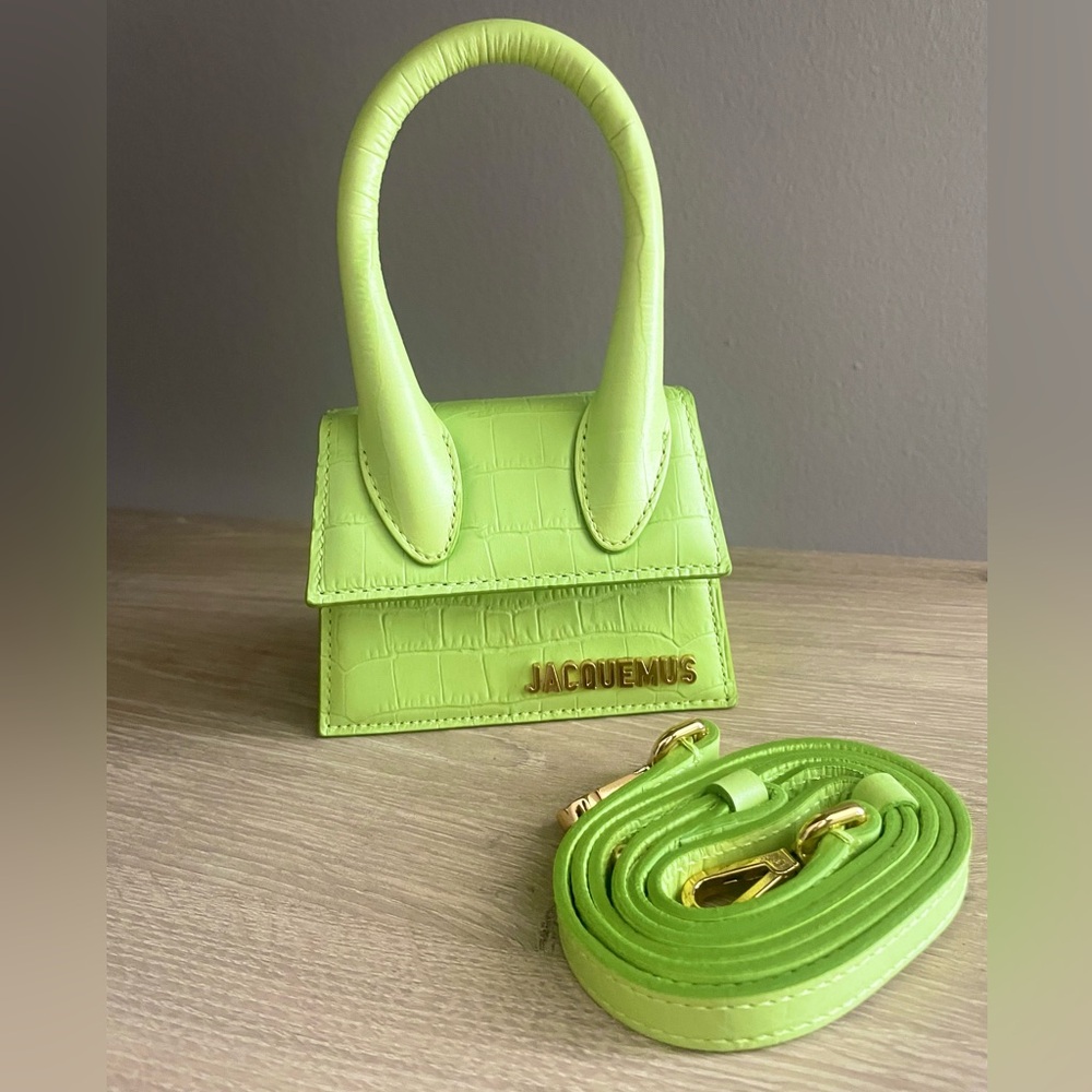 Jacquemus
Green La Montagne 'Le
Chiquito' Clutch